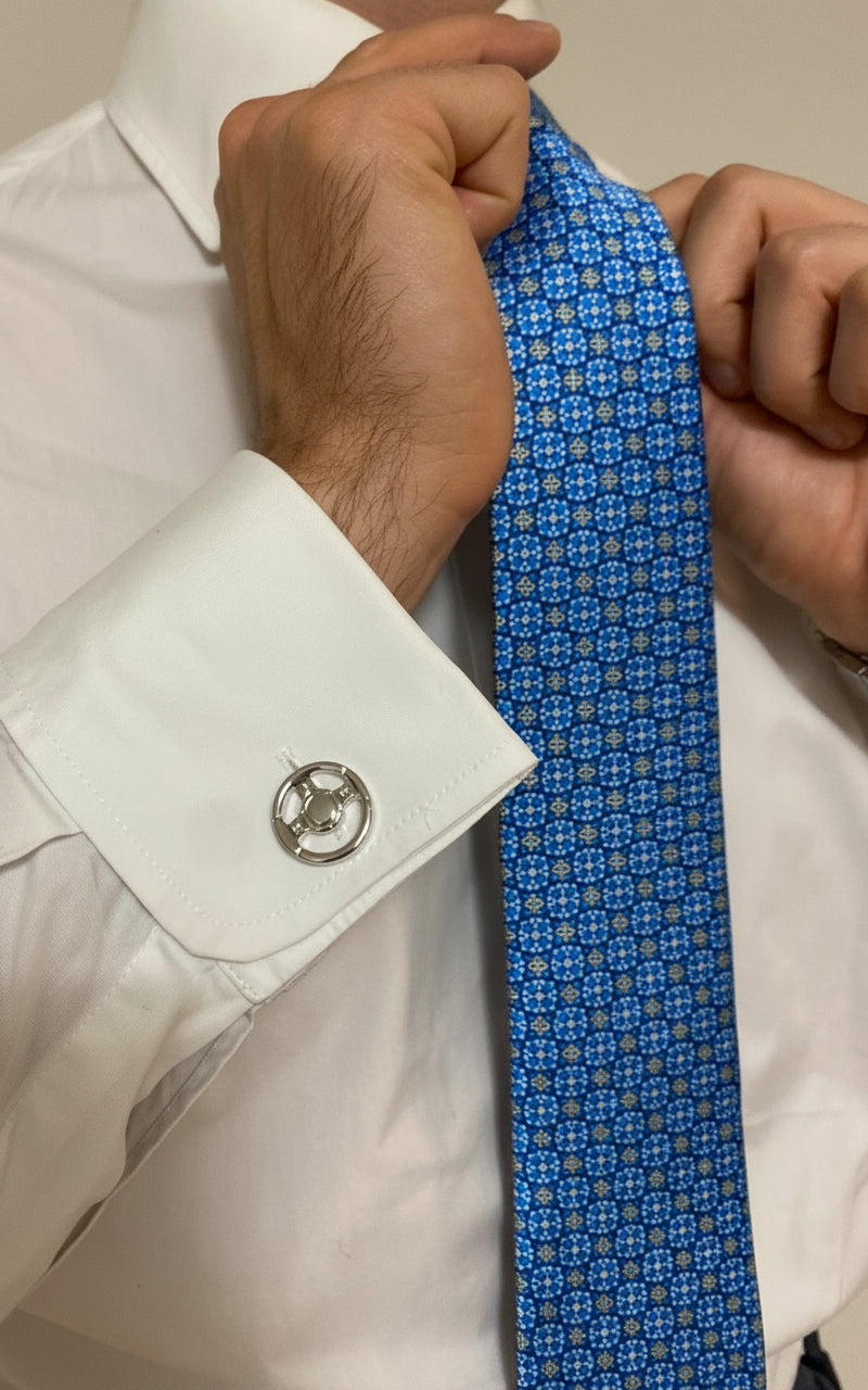 Corbata azul celeste