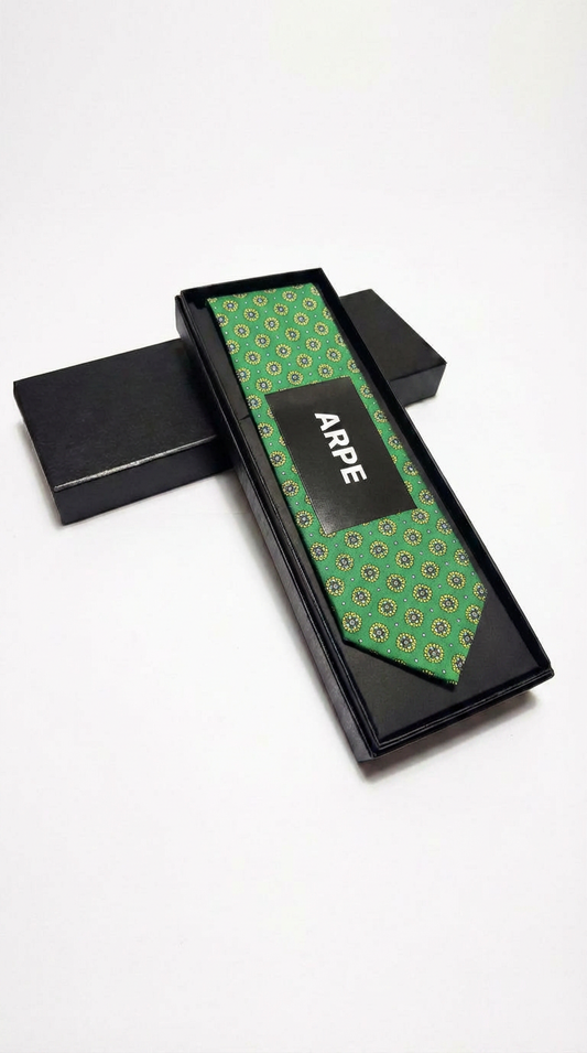 Corbata medallón verde